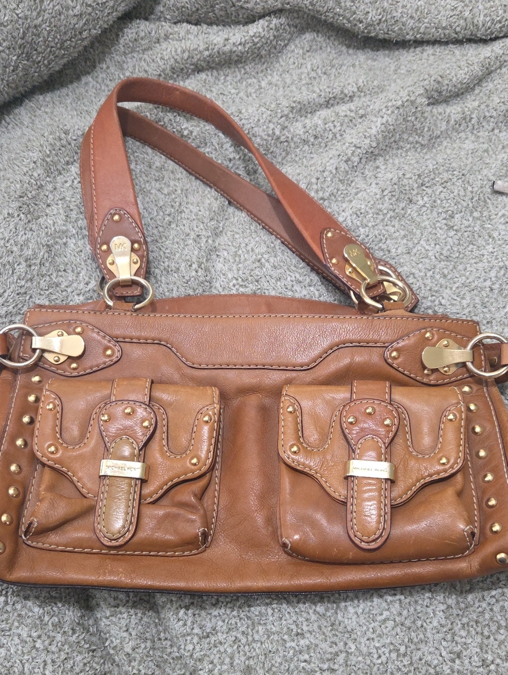 Vintage Authentic Michael Kors Brown Leather Shoulder Bag with Front Pockets
